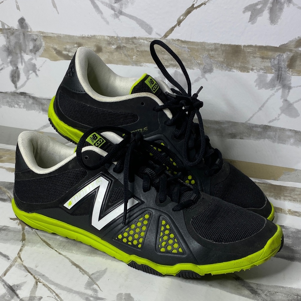 New Balance Minimus Shoes ~ WX20BW2